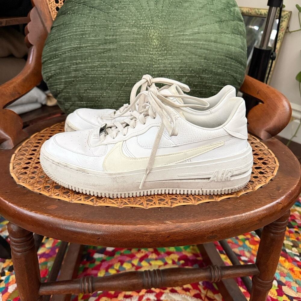 Nike Women’s Air Force 1 Sage Low Platform Sneakers - White/Cream